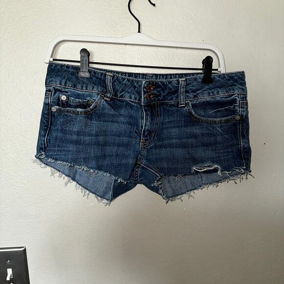 American Eagle Outfitters Pants - Y2k low rise American eagle shots sz 6